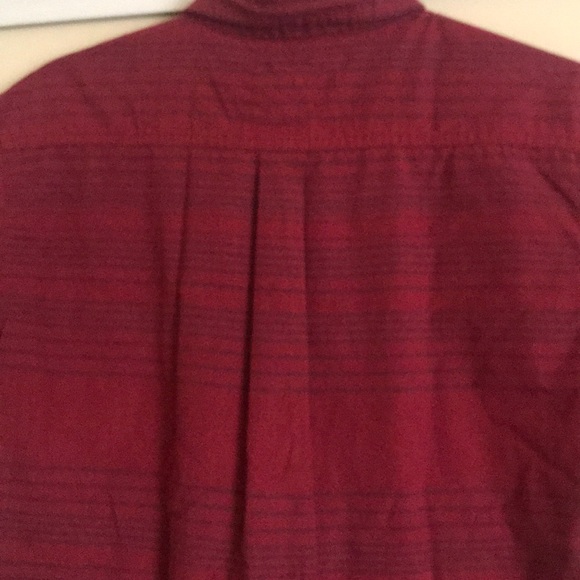 Levi's Small Red Short-Sleeve Button Down Shirt - Picture 5 of 8